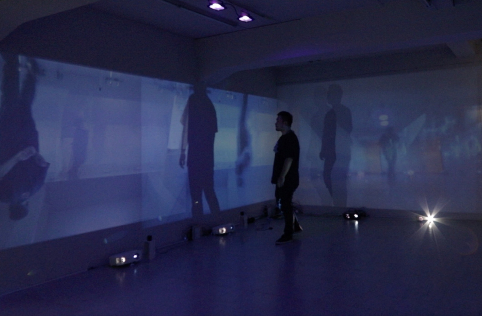 荒瀬哲也 インスタレーション JUST NOW / JUST THEN − TETSUYA ARASE | EXHIBITION